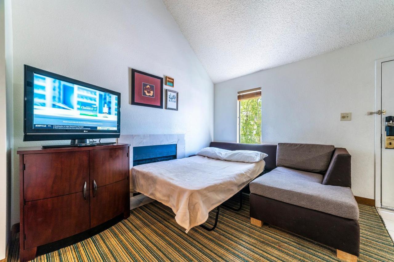 Metro Phoenix Loft Sleeps 6 Екстер'єр фото